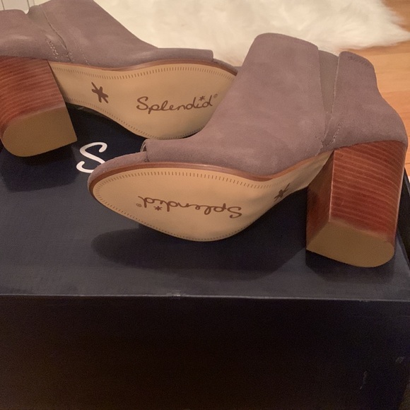 Brand new block heel suede Bootues by Splendid!🤩 - Picture 3 of 3